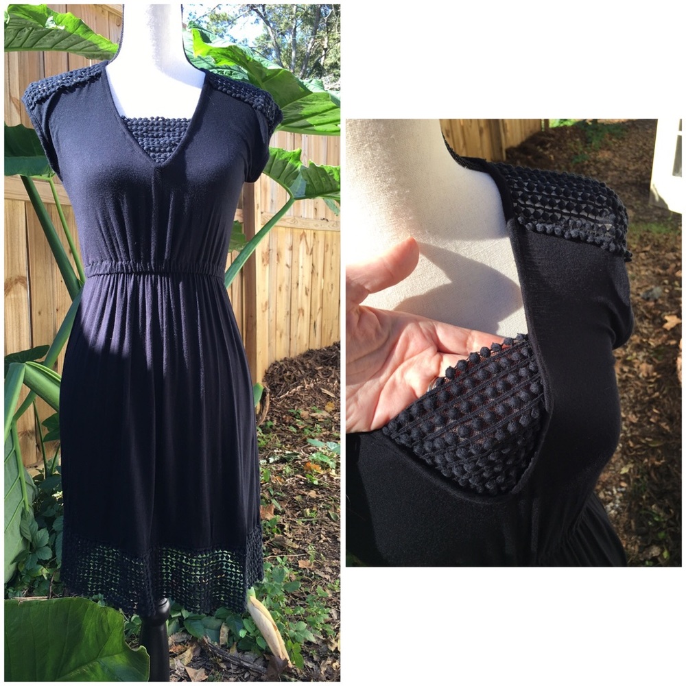 Design History Black Stretchy Dress, Cute Details
